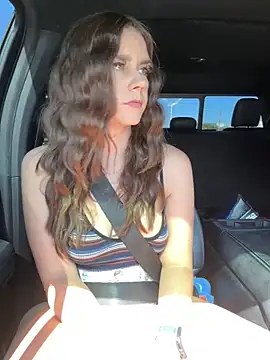 MaggyMayI online show from 11.03.25