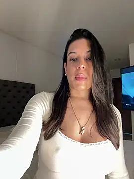 Snapshot of kamivolkano chatting on 02.13.25 kamivolkano online show from 02.13.25