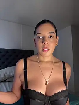 Snapshot of kamivolkano chatting on 03.21.25 kamivolkano online show from 03.21.25