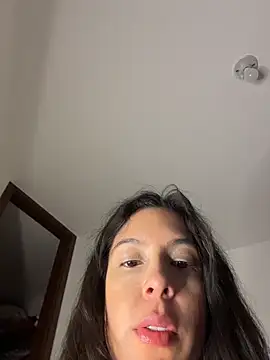 Snapshot of kamivolkano chatting on 10.24.25 kamivolkano online show from 10.24.25