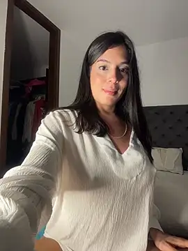 Snapshot of kamivolkano chatting on 11.23.25 kamivolkano online show from 11.23.25