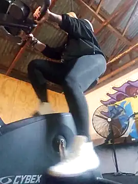 PinkTheHawk online show from 11.19.25