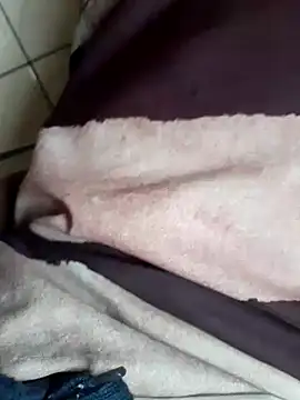 Snapshot of geroom chatting on 12.25.24 geroom online show from 12.25.24