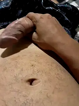 Snapshot of geroom chatting on 12.26.24 geroom online show from 12.26.24