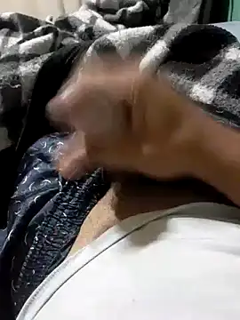 Snapshot of geroom chatting on 12.29.24 geroom online show from 12.29.24