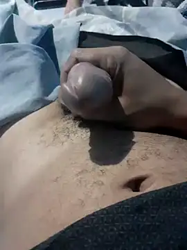 Snapshot of geroom chatting on 01.20.25 geroom online show from 01.20.25