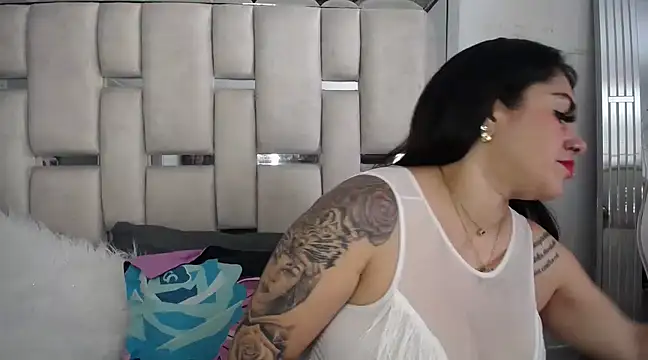 chelaqueen  online show from 02.12.25