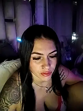 chelaqueen  online show from 05.13.26