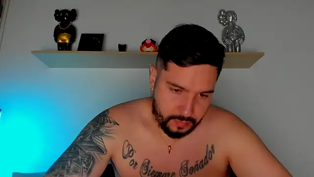 camilo restrepo21 online show from 02.24.25