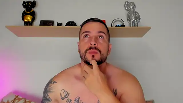 camilo restrepo21 online show from 09.28.25