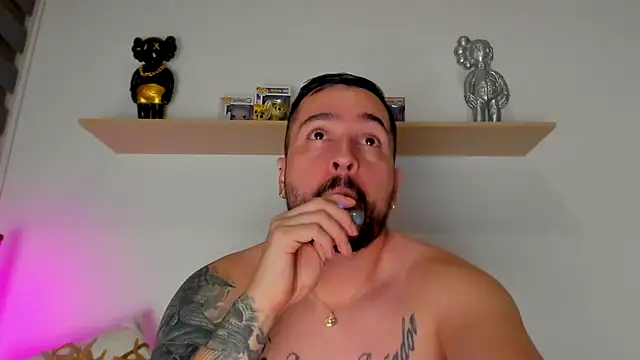 camilo restrepo21 online show from 10.17.25