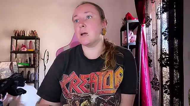 kisicaxx online show from 02.25.26