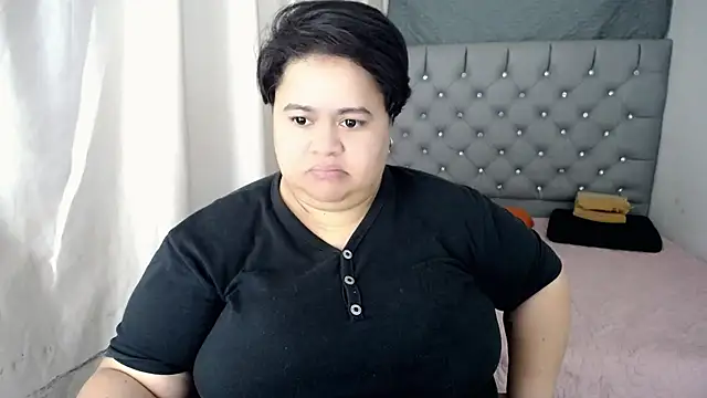 hotlesby4uxxx online show from 12.17.24