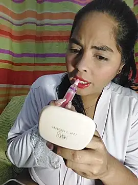 Snapshot of missmelissa_ chatting on 11.02.25 missmelissa online show from 11.02.25