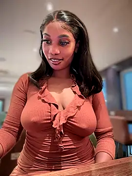   Nessa   online show from 10.17.25