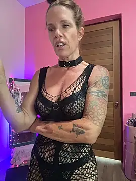 mommyselenafit  online show from 05.30.26