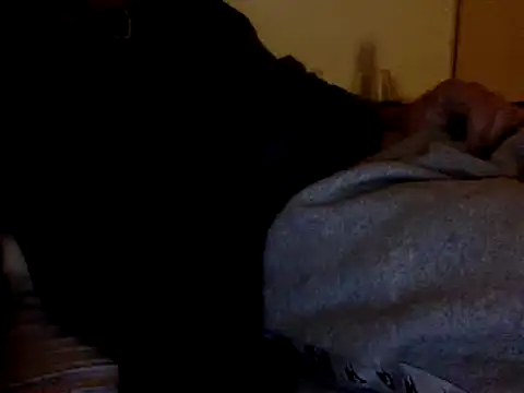 Snapshot of BADGUY2021 chatting on 12.01.24 BADGUY2021 online show from 12.01.24