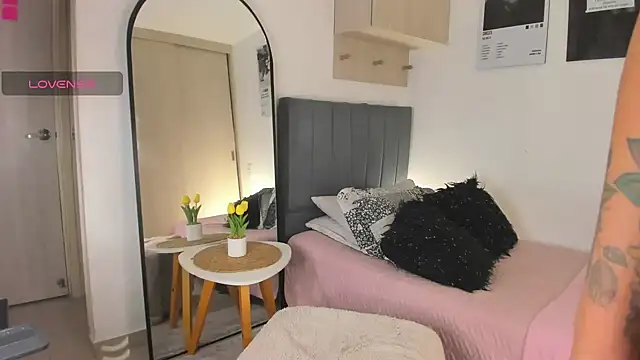 hollyprincess 2 online show from 04.07.26