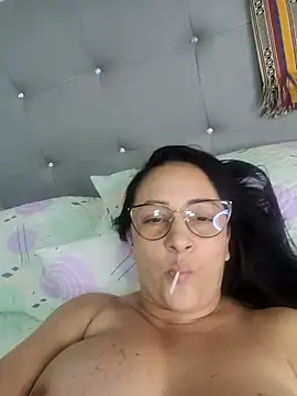 Snapshot of Ameliarizo chatting on 09.12.25 Ameliarizo online show from 09.12.25
