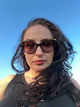 itsCassie online show from 03.20.25