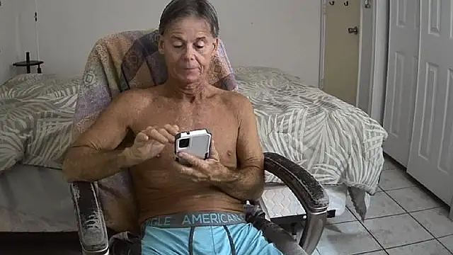 Snapshot of nakeedcowboi65 chatting on 11.15.25 nakeedcowboi65 online show from 11.15.25