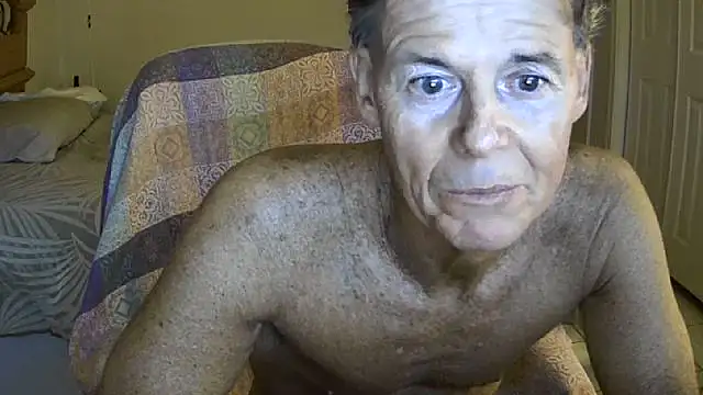 Snapshot of nakeedcowboi65 chatting on 11.30.25 nakeedcowboi65 online show from 11.30.25