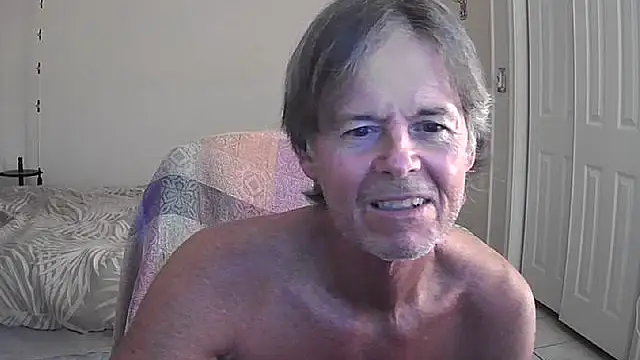 Snapshot of nakeedcowboi65 chatting on 03.18.26 nakeedcowboi65 online show from 03.18.26