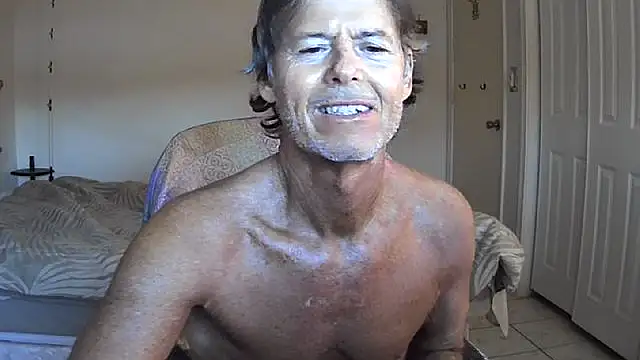 Snapshot of nakeedcowboi65 chatting on 03.24.26 nakeedcowboi65 online show from 03.24.26