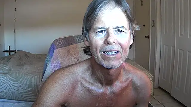 Snapshot of nakeedcowboi65 chatting on 03.25.26 nakeedcowboi65 online show from 03.25.26