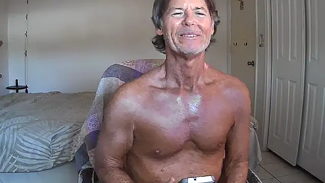 Snapshot of nakeedcowboi65 chatting on 03.31.26 nakeedcowboi65 online show from 03.31.26