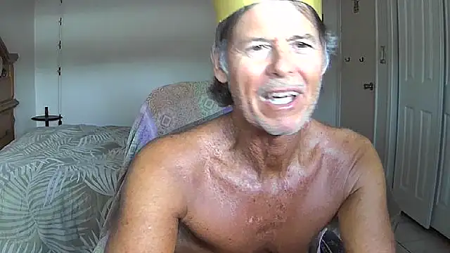 Snapshot of nakeedcowboi65 chatting on 04.15.26 nakeedcowboi65 online show from 04.15.26