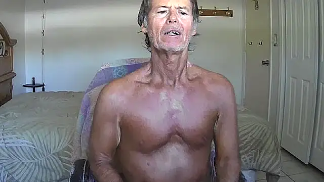 Snapshot of nakeedcowboi65 chatting on 04.18.26 nakeedcowboi65 online show from 04.18.26