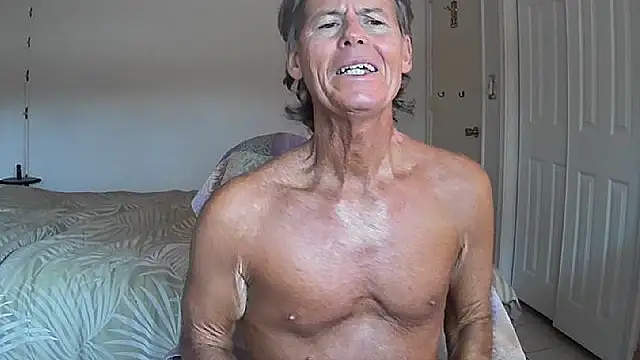 Snapshot of nakeedcowboi65 chatting on 05.30.26 nakeedcowboi65 online show from 05.30.26
