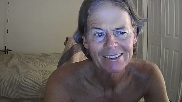 Snapshot of nakeedcowboi65 chatting on 06.01.26 nakeedcowboi65 online show from 06.01.26