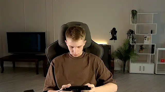 arlekincrop online show from 09.18.25