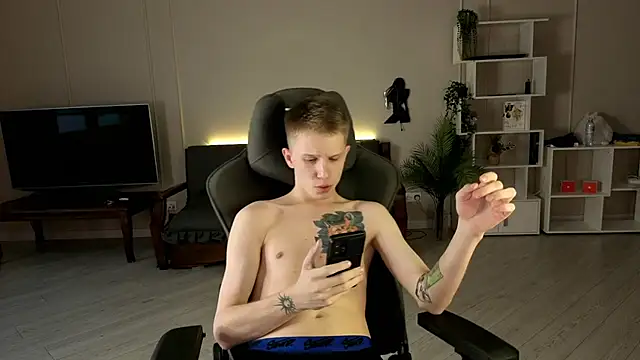 arlekincrop online show from 09.20.25