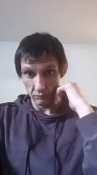 Snapshot of maciej chatting on 12.08.24 maciej online show from 12.08.24