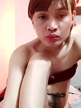 Snapshot of QueenSoreal chatting on 02.12.25 QueenSoreal online show from 02.12.25