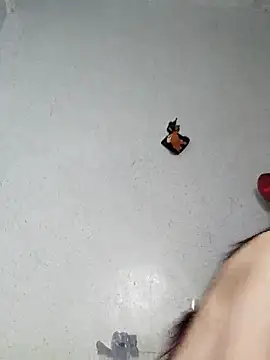 Snapshot of QueenSoreal chatting on 02.18.25 QueenSoreal online show from 02.18.25