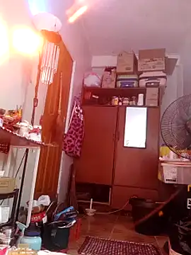 Snapshot of QueenSoreal chatting on 02.22.25 QueenSoreal online show from 02.22.25