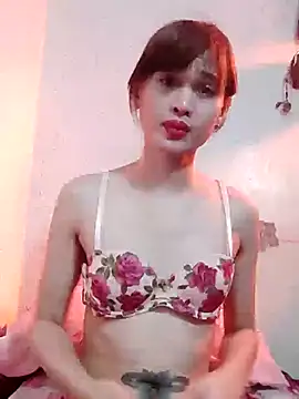 Snapshot of QueenSoreal chatting on 02.25.25 QueenSoreal online show from 02.25.25