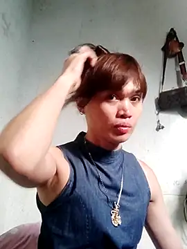 Snapshot of QueenSoreal chatting on 03.19.25 QueenSoreal online show from 03.19.25