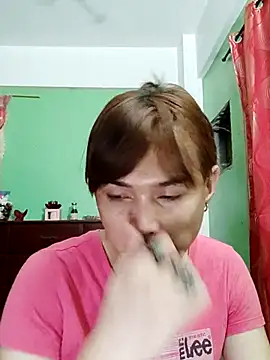 Snapshot of QueenSoreal chatting on 09.24.25 QueenSoreal online show from 09.24.25