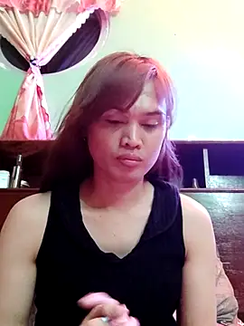 Snapshot of QueenSoreal chatting on 10.19.25 QueenSoreal online show from 10.19.25