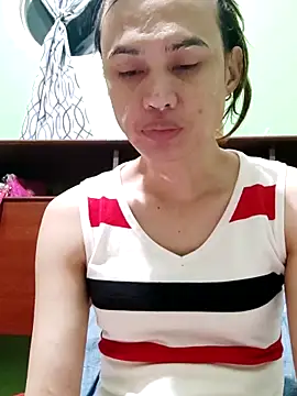 QueenSoreal online show from 02.14.26