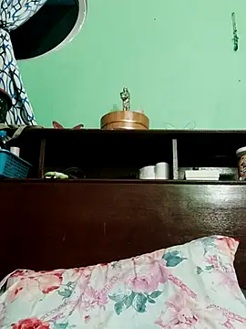 Snapshot of QueenSoreal chatting on 03.17.26 QueenSoreal online show from 03.17.26