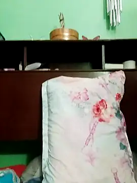 Snapshot of QueenSoreal chatting on 04.04.26 QueenSoreal online show from 04.04.26