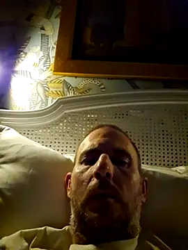 Snapshot of verylargecock chatting on 11.06.25 verylargecock online show from 11.06.25