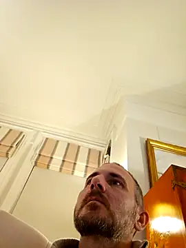 Snapshot of verylargecock chatting on 11.10.25 verylargecock online show from 11.10.25