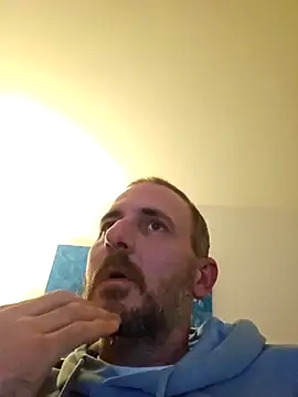 Snapshot of verylargecock chatting on 11.19.25 verylargecock online show from 11.19.25